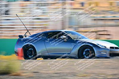 media/Oct-18-2025-Extreme Speed (Sat) [[d6d7e1fef1]]/Group 3 Purple/Session 3 (Turn 1)/